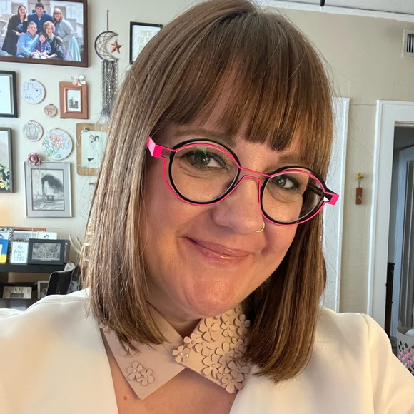 Meet your Posher, Kellyann - Picture 1 of 1